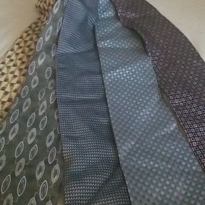 Pre owned men silk neck ties